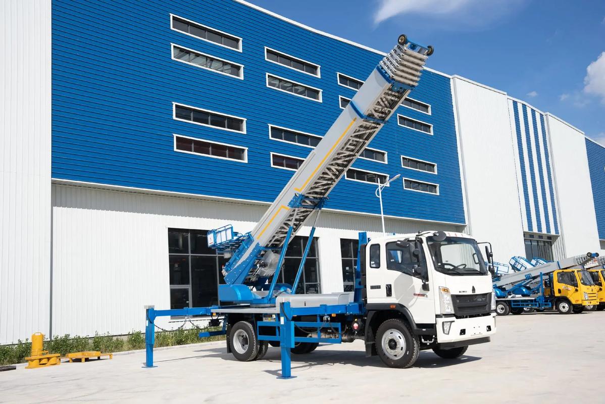 承德小型云梯车上料车租赁多少钱