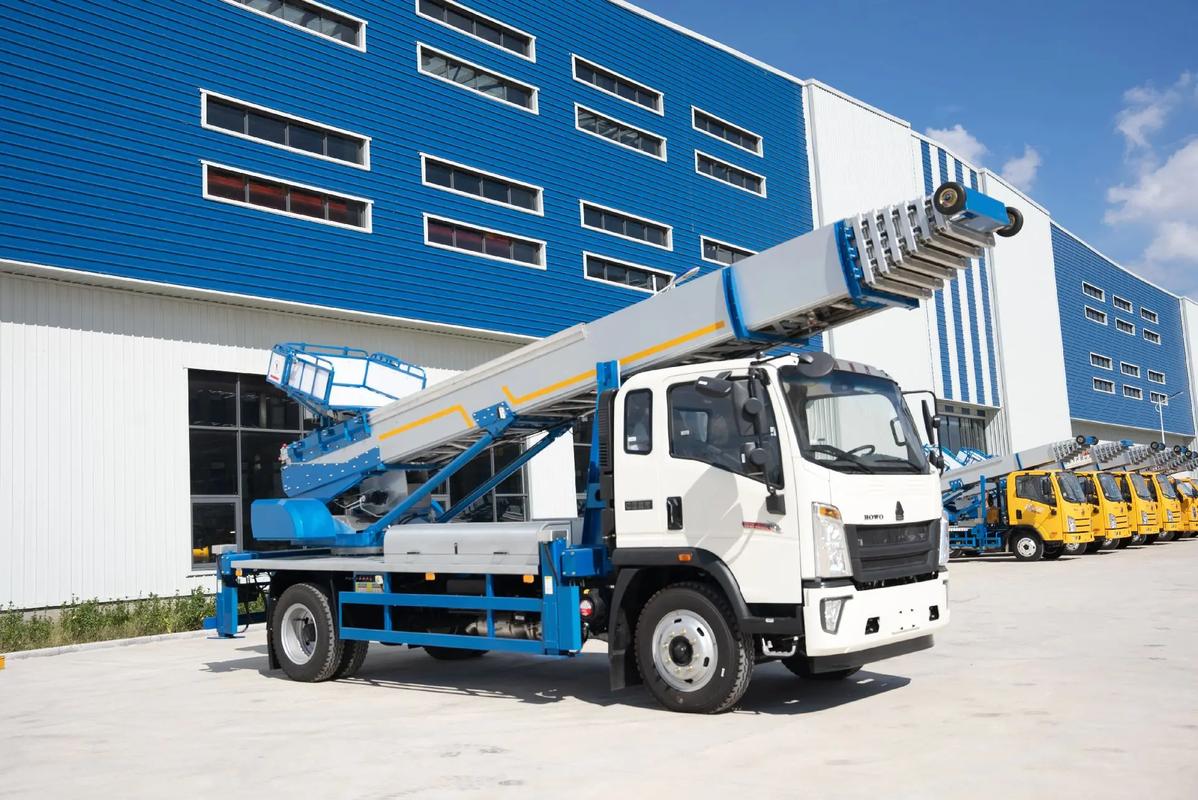 承德出租云梯车高空作业车 建筑垃圾搬运